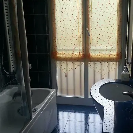 The Marble House * Chiavari